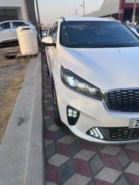 كيا سورنتو   مديل 2019  ماشيه 180000  كفاله بيه بارد صغيررر 3اصابع   ك...