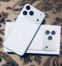 آيفون ١٧ • ٢٥٦ • دبل سيم