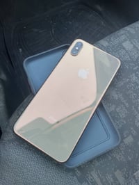 جهاز أيفون اكس ماكس ذاكره 256 وبطاريته 65 جهاز نضيف يحتاجله بس بطاريه ...