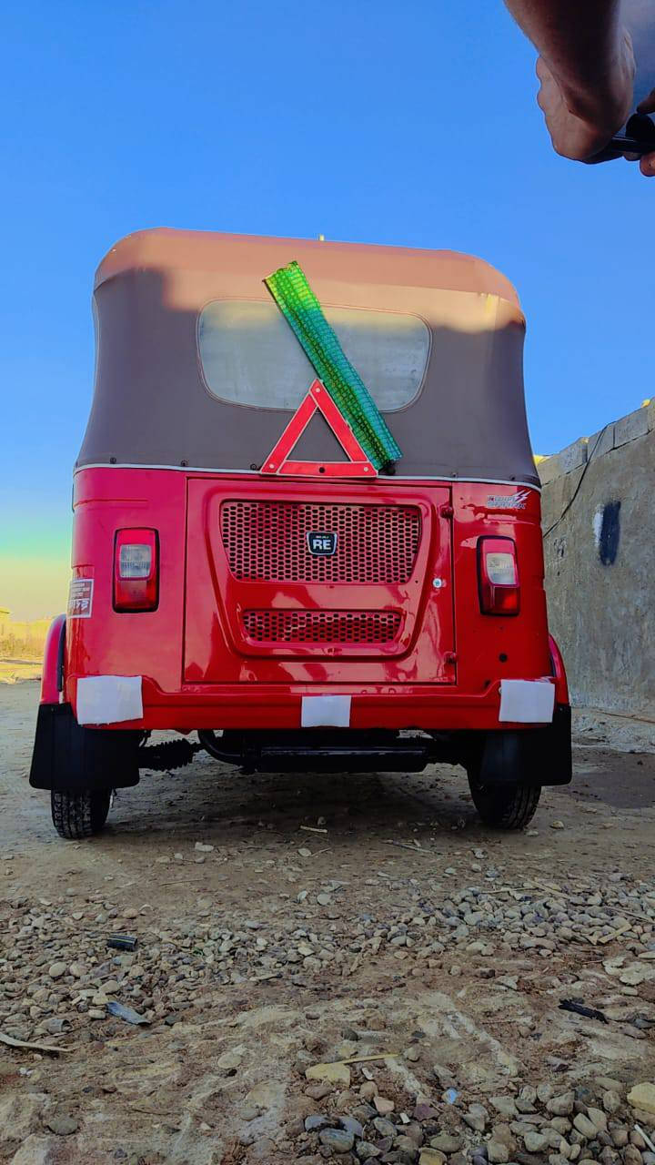 سلام عليكم تكتك البيع موديل 2021 تكتك خير من الله مكينه خير من الله بعدهي زيرو كبل ال شارع علا وضع الشركه السعر ب8 200 وبيه مجال مكاني بغداد جسر الفرنسي ***********
