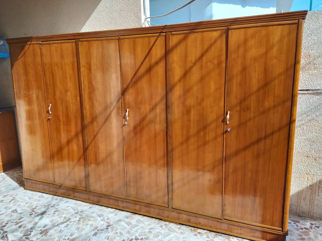 السلام عليكم كنتور 6باب تزكام درجة اولى المكان نجف الاشرف للبيع السعر 280وبي مجال الشراي يتصل على الرقم *********** وبي واتساب الرقم نضافته مثل ماواضح بصور @إشارة النجف, العراق
