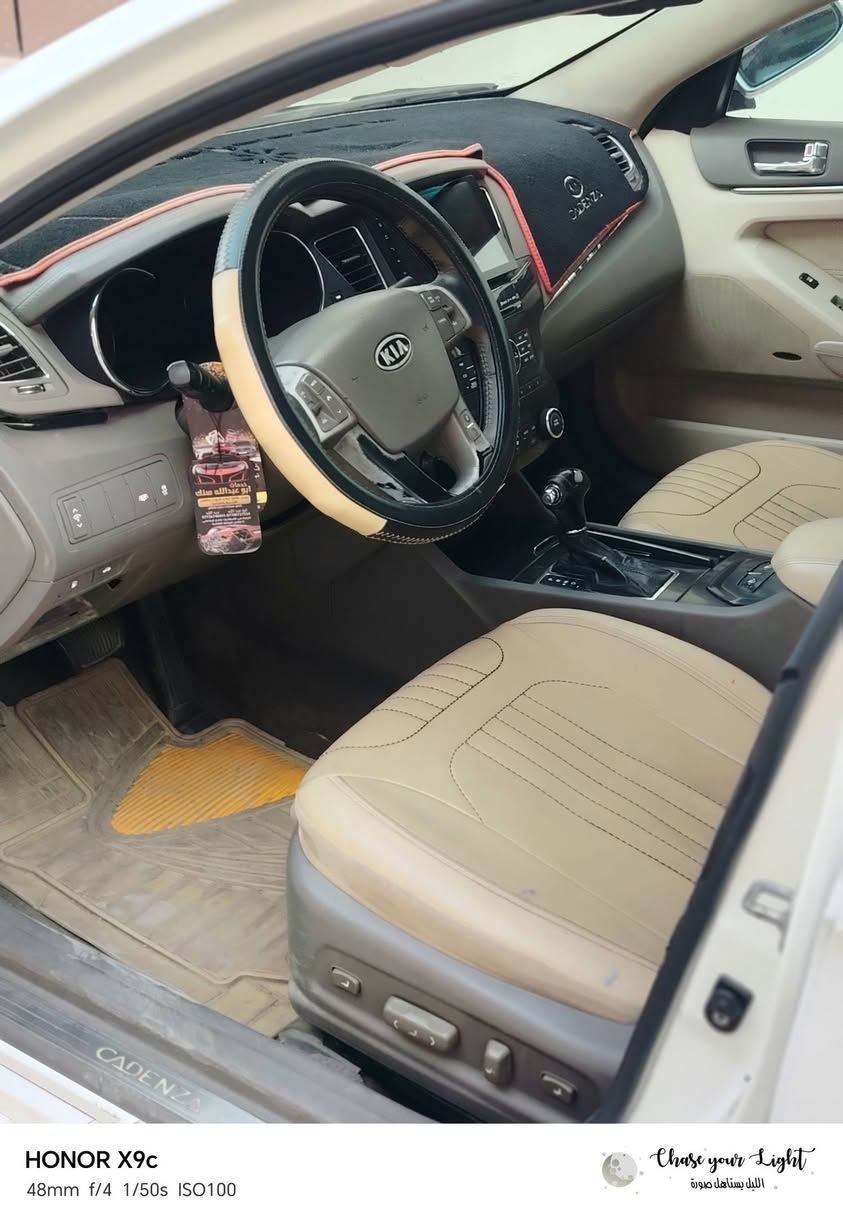 السلام عليكم
يا كادنزا للبيع موديل 2011 خليجي كير مكينه خير من الله سياره خليجيه بسمنه شاشه تاب برده خلفيه بنوراما سياره فول مواصفات خمس بصمات نضام ترحيب لايت زنون خمسه ويل كب صدر امامي خلفي جديد
السعر 117وبيها مجال
مكاني بغداد الدوره شارع 60
***********
