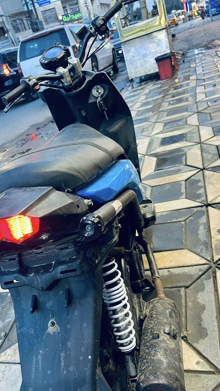 سكنس جبلي بلادية2014 نضيفه بك لايت R6 بيها دبل دمام صوته يرج الشارع مكاني بغداد المشتل السعر 970 قفل مستعجل ***********
