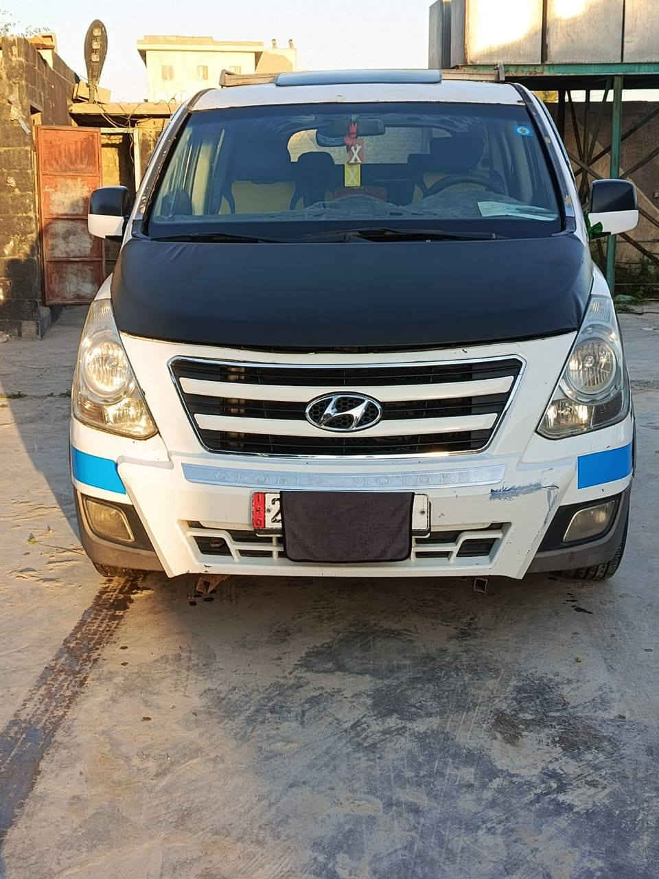 سلام عليكم لبيع ستاركس مديل 8 رقم نكايزي  مسكر كير عادي سيارة مكينه قبل سبوع من شاده بيه مكانات صبغ ثر تعمير خياس حداديه تخم تاير مصفره هيه وغىامات مكان سياره بغداد لقوس علوت رشيد سعر 116وبيه مجال ***********
