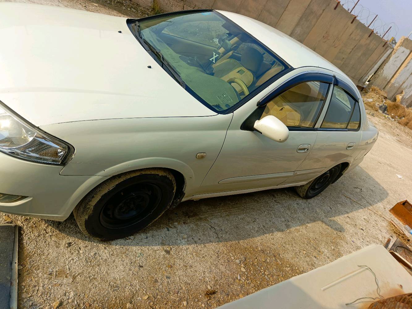 نيسان سني بدي كوري موديل 2010 لون ابيض صدفي ورقم انبار بيها قطعتين اني ابيع احزام السياره جاهزه من كلشي.. وبيها مجال للطيبين.. عنواني بغداد التاجي