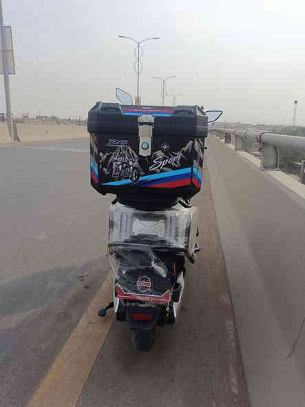 سلام عليكم دراجة صاعقه شحن للبيع فول مواصفات ملف 2500 بطاريات مسطره 38 امبير سرعتها 80حقيقي. وبالعداد يقرا 110. صار لي ثلاث ايام من اشتريتها
سبب البيع (انطلبت فلوس ) السعر 1,100 مليون وميه
للاستفسار ***********
