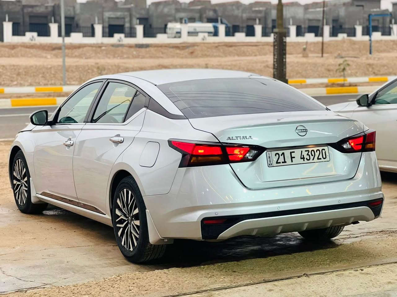 سلام عليكم 
- نيسان التيما2023 
 - لون سلفر 
-رقم سليمانيه تحويل وكال 
                 
- حادث السياره شبرين تعديل بارد بونيد وقطعتين نص كلير امريكا بدون دواخل بشرط 
                        
- مواصفاتهه معروفه شاشه كأمره تحكمات 
رادار جانبي وأمامي 

- حجر بيئة رادارات حتى كتلوكات شركه وياهه كامله مناقصهه شي

- بسعر مناسب153وبي مجال 
- عنوان السيارة ديالى / خانقين
- *********** خناقين, ديالى
