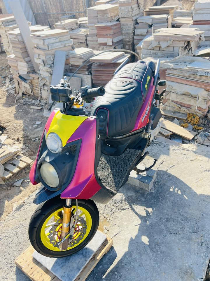 سكنس جبلي للبيع  بيها تزويد خارجي كلجات وسترين ويدات وكشن ويلات دبل خلفي ودبل امامي  وبك لايت  ***********
