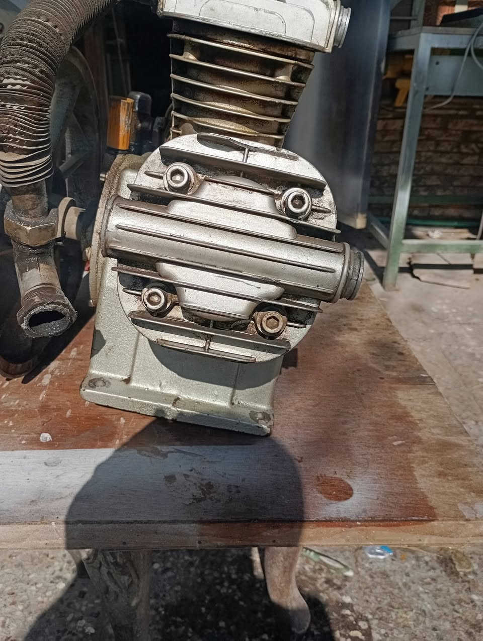 كمبريسر 50لتر    ممكنة نجارة انجليزىة  تاروسة 3بستم للبيع الاتصال ع الرقم***********
