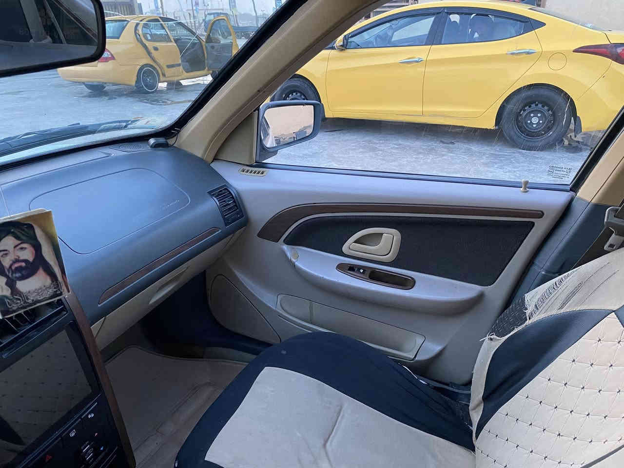 السلام عليكم 

بيجوبارص موديل 18
السياره محجوزه جانت وهسه حره حره
السياره مال جناي كشرها نضيف 
السعر ٦٣وبيها مجال 
مكاني ديوانيه

رقم ***********
