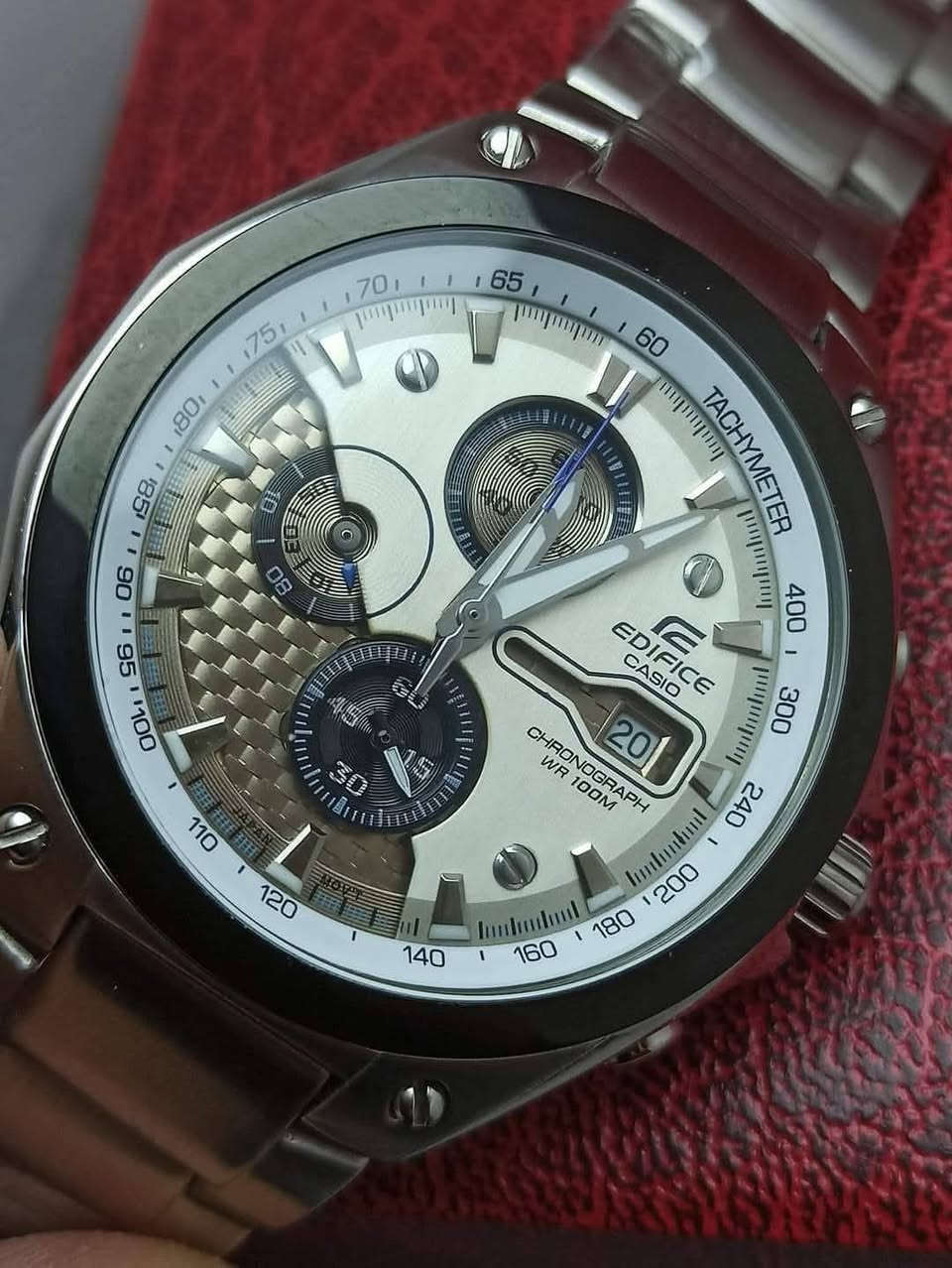 بسم الله الرحمن الرحيم

ساعة (کاسیو) ماكینة اصلي مایوتا ياباني
مكينة کوارتز بیطاریة یابانی اصلي
نافذة للعرض التاريخ
كرنوكراف
سناتر شغال
كامل ستیل
الوزن168غرام
قطر 42ملم
السعر 130الف ‌👉
نسبة النظافة 100%غیر مستعمل


**إذا كنت صاحب هذا الإعلان وتريد حذفه لأي سبب، رجاءا أرسل رسالة إلى الدعم الفني**