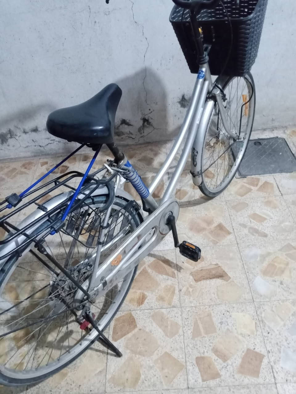 باسكل حجم 26 باله ياباني اصلي باسكل جديد كلش جوابة جدد سعر 80 الف وبي مجال مكاني ديوانية ***********
