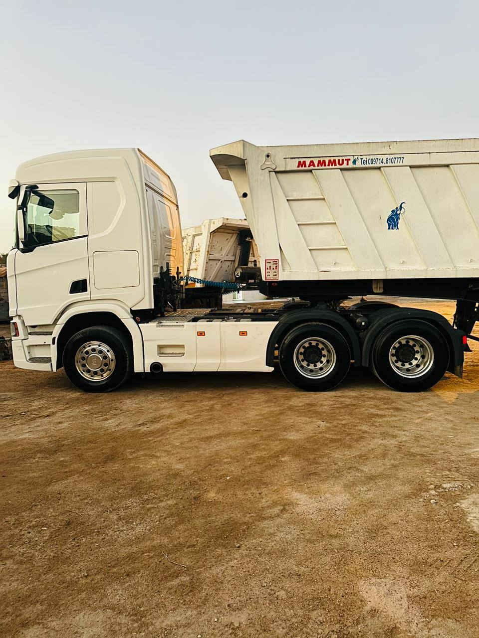 سلام عليكم للبيع سكانيه بس راس فقط  موديل 2020 مكينه 500 سته سلندر سوبر عادي سياره جديده مامشتغله ولا درب راس تريله بلاد مجموعه جوبلس سكس ويل  كفاله عامه قطره صبغ مابيها رقم سليمانيه بسمي مربوطه قلاب 3 محاور
السعر ( 660) المو شراي لايتصل
اني مكلف بلنشر رقم الهاتف.  ***********
