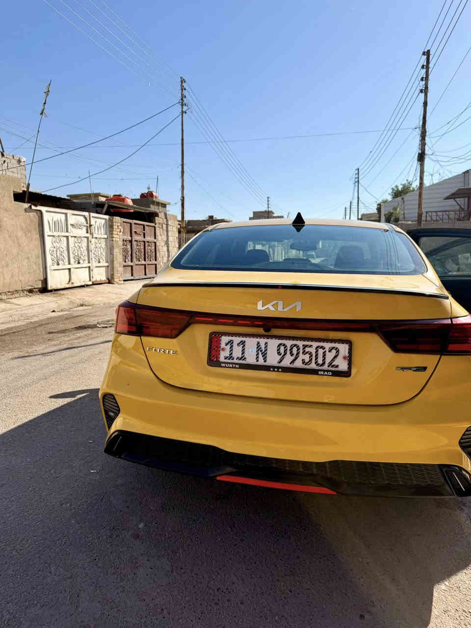 السلام عليكم كيه فورتي2023جيتي لاين السيار تحتوي عل منضومت غاز السيار خير من الله حادثها جاملغ بدون شواصي ولا لغود توصل ***********السعر160$
