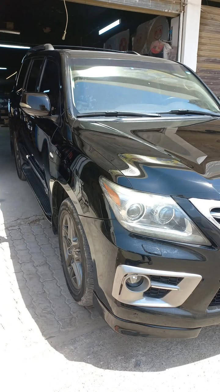 سلام عليكم اني ابولش سياارات درجه اووله شرط اخلي سيارتك كزاز انواع سيارات بس ب 25الف فقط وذا تريد جلي لايتات 5الف وذا تريد جامات سياره 10الف الي اريده منك شارك منشًور وتتفاعل حتا يصعد وسال من الله التوفيق الي والكم رقمي *********** بي وتساب
