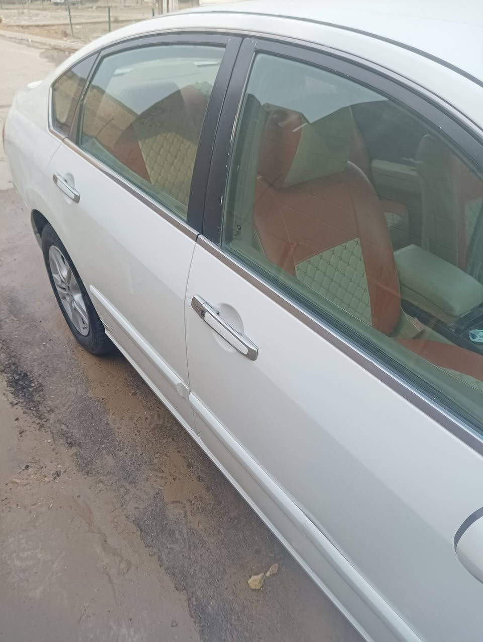 رينو سافران موديل 11 أبيض رقم بابل السعر/110/وبيه مجال بسيط والسونار مرفق مع المنشور  /***********
