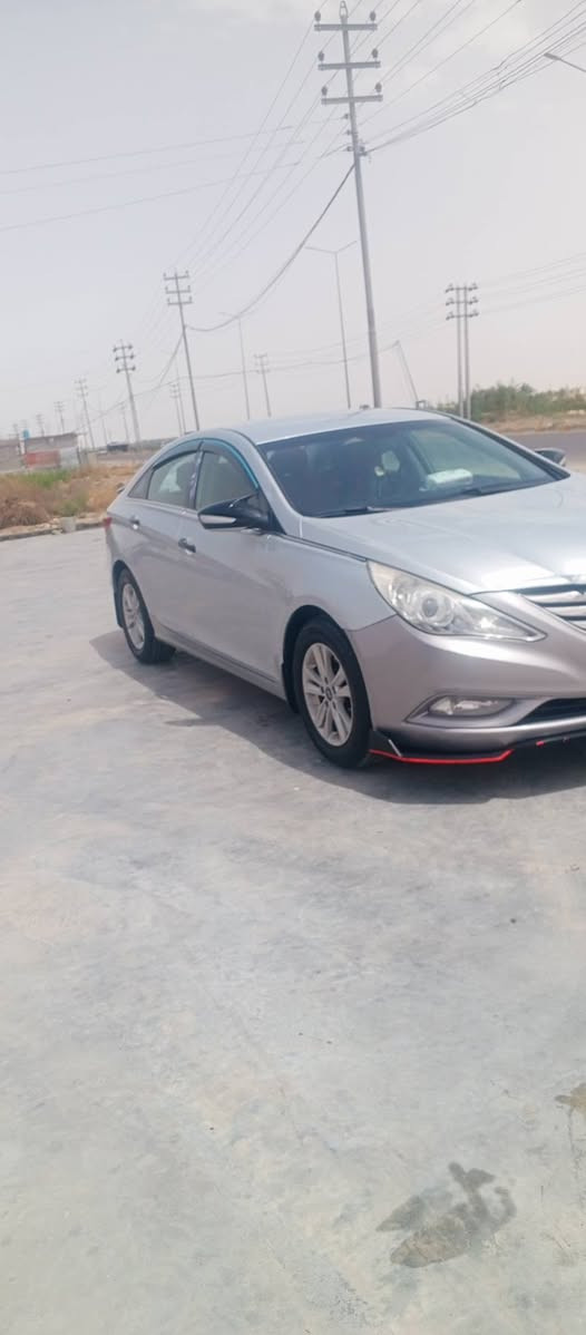 سوناتا مضلع 2012
امريكي 
لون رصاصي 
كشن كهربائي 
محرك 2400 gdj 
الضرر شبر بل باب 
وبارد بل جاملق خلفي 
ماشيه 143 كم 
مابيه قطره صبغ مجرد تكحيل 
كير ومحرك فول قطره تنقيص مابيه 
معليه كازكيت. فقط من دونز 

صدر + امامي خلفي جديد 
خاص مفتوح


**إذا كنت صاحب هذا الإعلان وتريد حذفه لأي سبب، رجاءا أرسل رسالة إلى الدعم الفني**