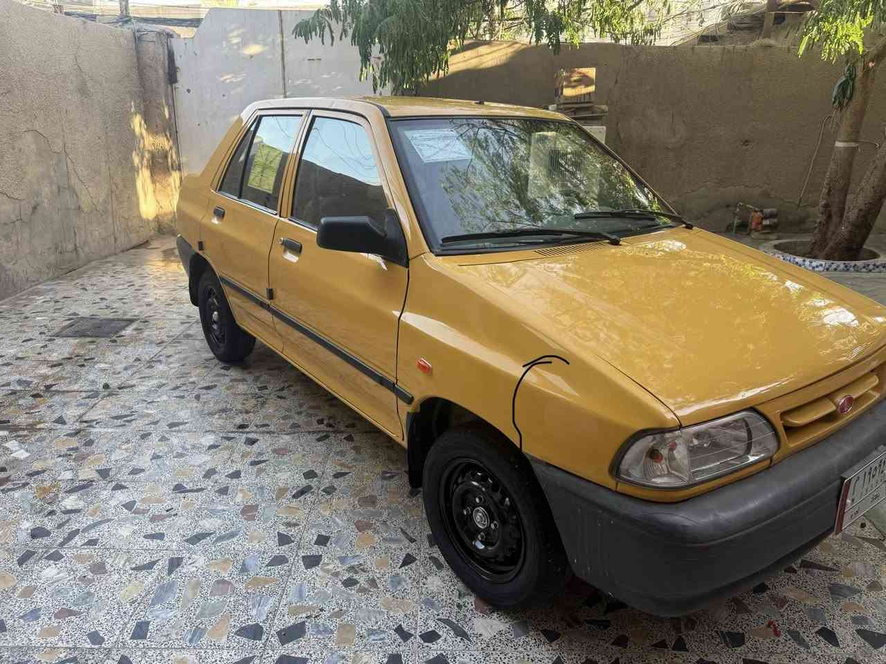 سلام عليكم سايبه موديل ٢٠١٥ مكينه و كير و حداديه و شواصي مكفولات تبريد ثلج بيها صبغ لمشر عليه والباقي مكفول السعر ٣٥ وبيها مجال هاتف *********** مكان نهايت حي اور
