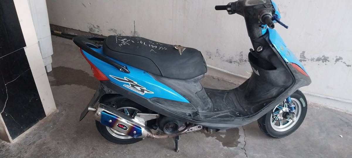 سلام عليكم دراجه ماكس عدله دراجه بلاديه السعر 300
***********
 العنوان واسط العزيزيه
