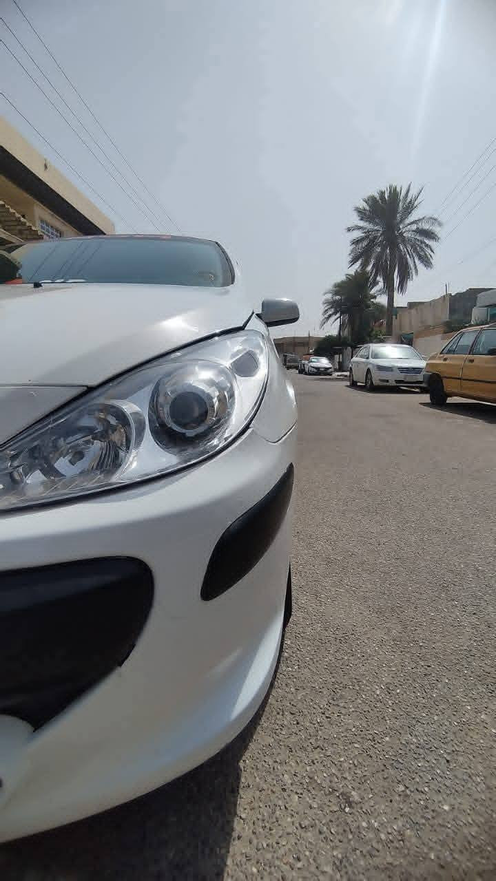 السلام عليكم بيجو  307 للبيع مديل 2006 كير اوتو محرك 1600 سيارة جاهزة  كير محرك كلة مكفول بخ قطعتين جمالية وبيها طخه اصبعين بالبك لايت عفتها  تبريد ثلج حماوه ثابته ٧٠ صيف شتاء السعر 50ورقة وبيها مجال مكاني العزيزيه بسمي رقم بابل انكليزي تحول ثاني يوم سنويه جديده قبل شهرين جددتها سياره مال جناي ترايك للبصره 
النقوصات / طوبات امامي + قاعده دبل الباقي كووله جديد الصدر 
نضوح دهن بسيط من البور كل شهر شهرين ربع لتر الصونده بيها زرف وعايفها ممسويها تجي تكلب تفحص تسوي سونار تطلع بيها واتوكل سياره مو مال بياع شراي وتلزيك شغل كله مؤسسة
***********
***********
