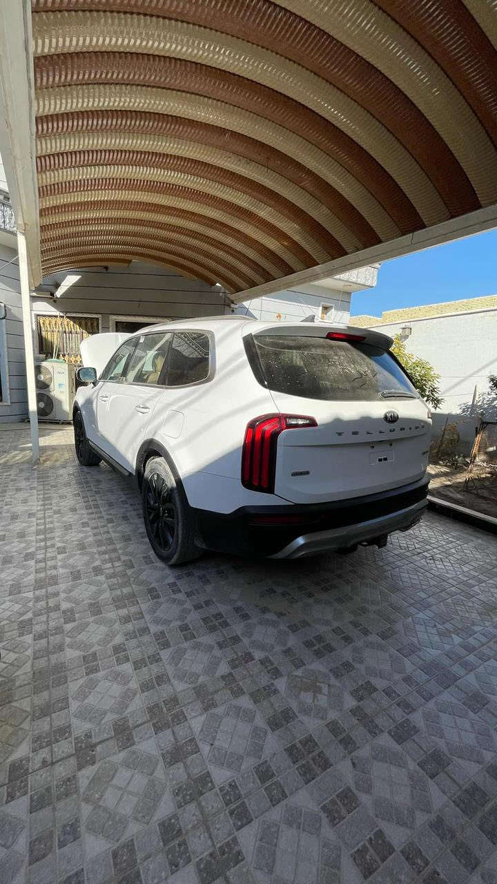 السلام عليكم...للبيع فقط
كيا تيلورايد موديل21 فول مواصفاتSX برستيج١/١
مرقم بغداد الدولي كامله بدون اي نقص 
ماشية٣٣
الضرر تبديل جاملغ وبنيد نفسه مصلح بدون شاصي ولغد
عالسونار قطعتين صبغ  فقط 
متوفر واتساب ‭ ٠٧٨١ ١٦٨ ١٣٥٥‬
