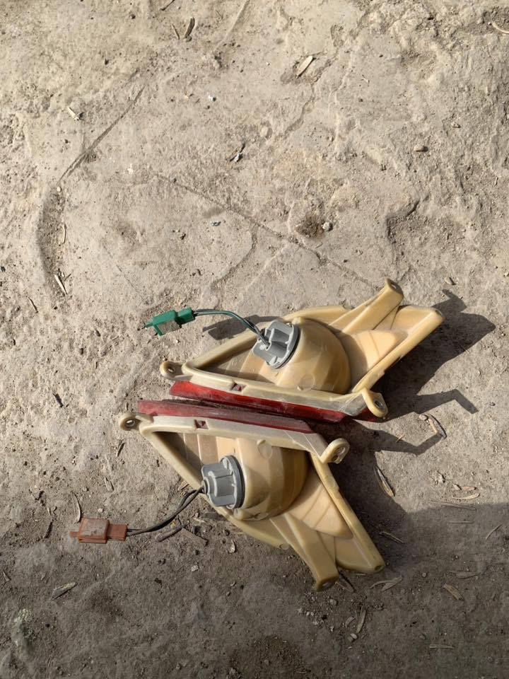 اشاير سكنز فحل حمر مال رمبه تك مثلومه شويه من عدها ب30 مكاني كاضميه رقم ***********
