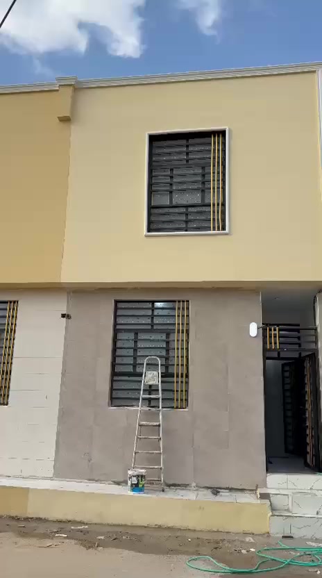 🏠 عــــرض مميّز للبيع في النجف
خمسينات ثنين
📍 الموقع: حي الوفاء (القوس) — خلف جامع الفتلاوي

🔹 بناء حديث وتصميم مرتب
🔹 موقع قريب من الخدمات والمدارس والمساجد
🔹 شارع هادئ وسكني ممتاز للعوائل

💰 سعر البيت الواحد: ٨٨ مليون دينار
(وبي مجال بسيط للجادين)

🎥 تفاصيل أكثر بالفيديو متوفرة عند المكتب

📍 للاستفسار والمشاهدة:
مكتب الفيحاء للعقار — مقابل شارع مركز الهندية القديم
📞 ***********

#النجف #العقار #بيع_بيوت #حي_الوفاء #الفيحاء_للعقار
