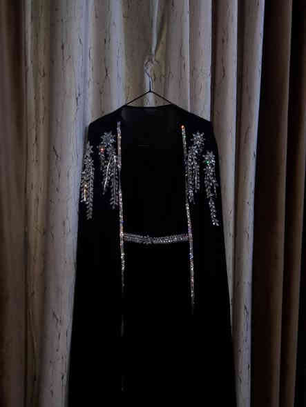 فستان مناسبات جديد ملبوس مرة وحدة سعره ٤٥ وبي مجال
رقم الموبايل ***********
