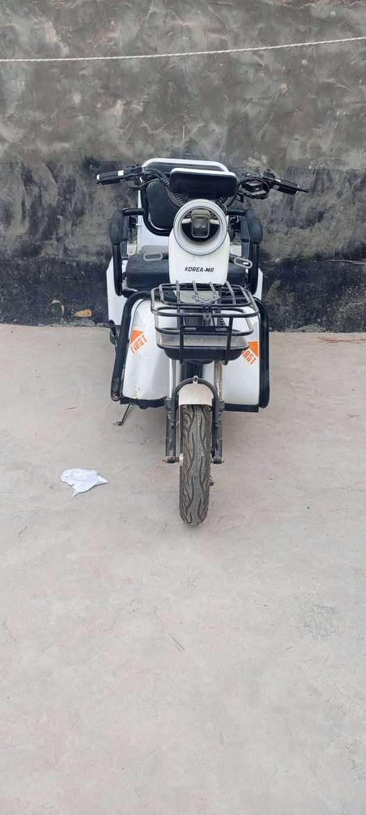 للبيع مدعوم نقص بس بطاريات 
استعمال اقل من شهر العنوان البصره السعر 600 و بيها مجال للتوصل بس واتساب 
***********
