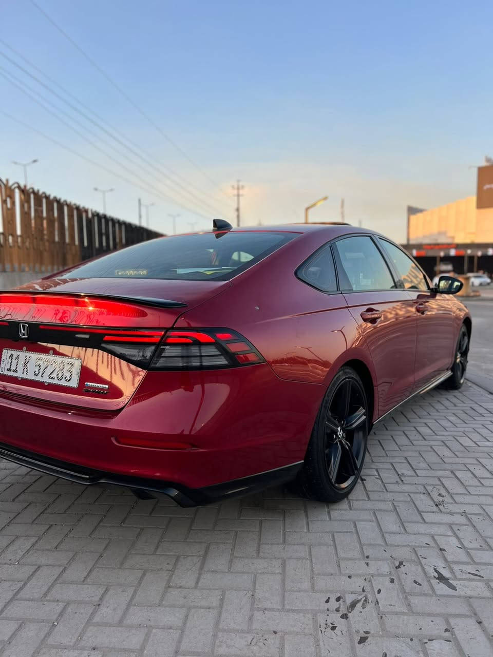 سلام عليكم
هوندا  أكورد 
هايبرد(Hybrid)
مديل 2023 
رقم بغداد دولي ب اسمي 
حادثه: فقط بنيد بدون شاصي بدون دواخل
موصفات؛
فئة سبورت (sport) 
فول موصفات اعلى فئه 
• مكينه 2000
• شاشة كبيرة كار بلي+ اندرويد 
• بصمة تشغيل وابواب
• ⁠فتحة سقف
• كاميرا خلفية 3 انظمة
• كرسي كهرباء
• ⁠خزن ميموري   
• مري هيتر ونقطة عمياء
• مانع تصادم
• تحديد مسار
• شفتات بالستيرن
• مثبت سرعة
• مانع انزلاق
• دخول ذكي 
• إنارة ترحيبية
• هاندبريك كهرباء
• ⁠جنح خلفي رياضي ( sport)
•لايت عدسات زينون
• نظام اوتو لايت Auto
• لايت العالي زنون
• حساسات مطر 
• حساسات دخول الإنفاق
• حساسات ضغط هواء الإطارات
• أوامر صوتية 
• 3 أنظمة قيادة (eco, ev, sport)
• ⁠سعر 188$ وبيه مجال بسيط
• ⁠مكان سيارة : بغداد
• ⁠للاستفسار: ***********
