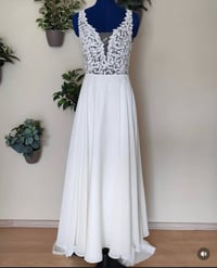 مقاس XL • ملابس