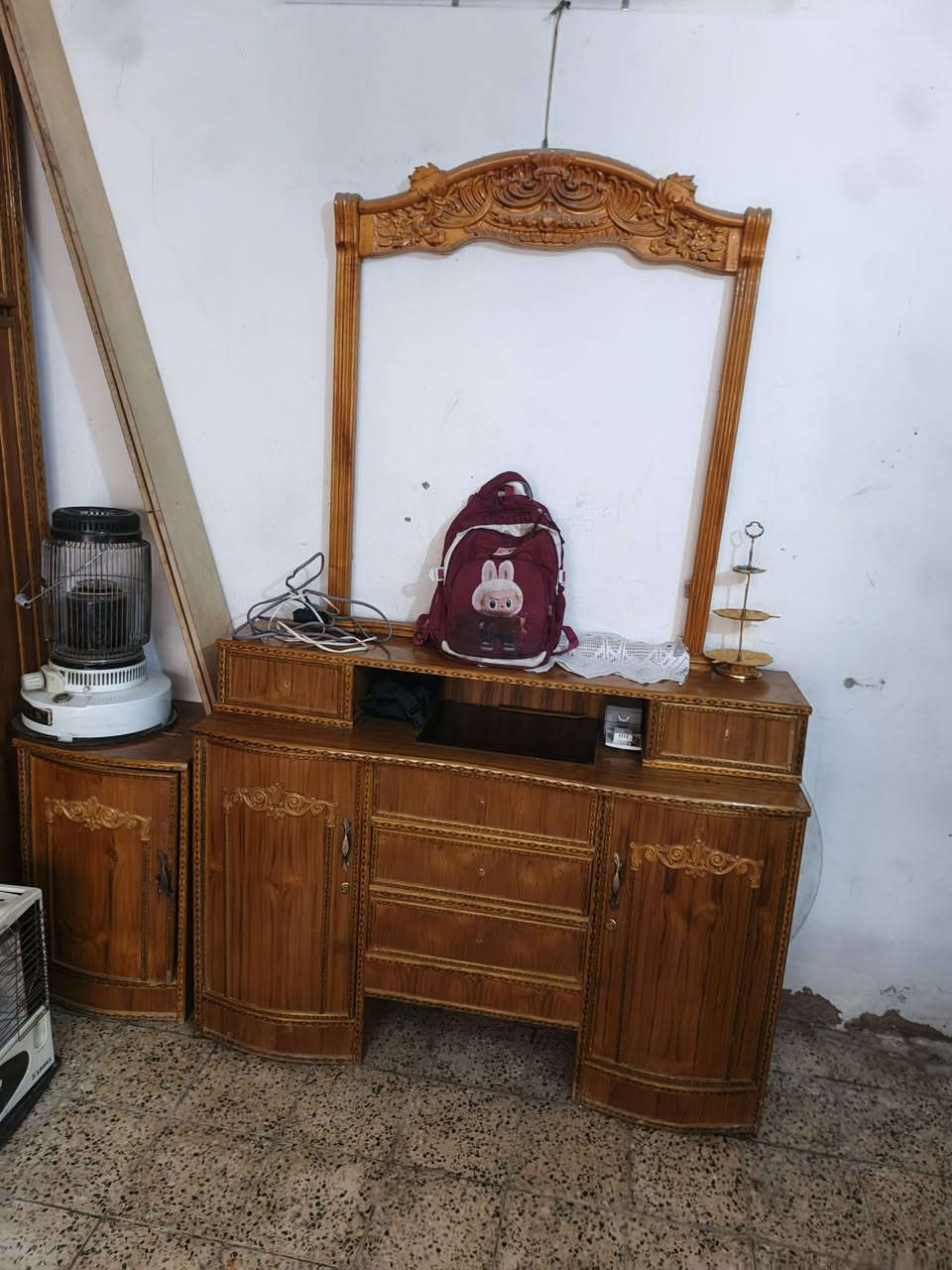 غرفه نوم صاج عراقي مستعمله نضافه 90℅ كامله مكمله مكاني بغداد المشتل السعر 650الف وبيه جال تواصل ***********
