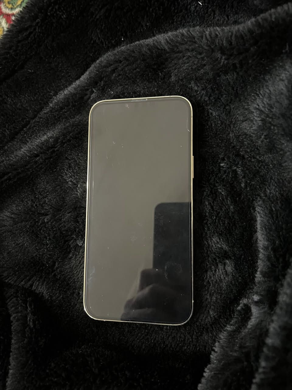 السلام عليكم 13برو ماكس  للبيع جديد بمعنى الكلمه نموذمج m فول ونضافه خير من الله اللون ذهبي. شاصي نضيف بطارية 91 السعر 750 الف وبي وجال رقم التلفون 
***********
