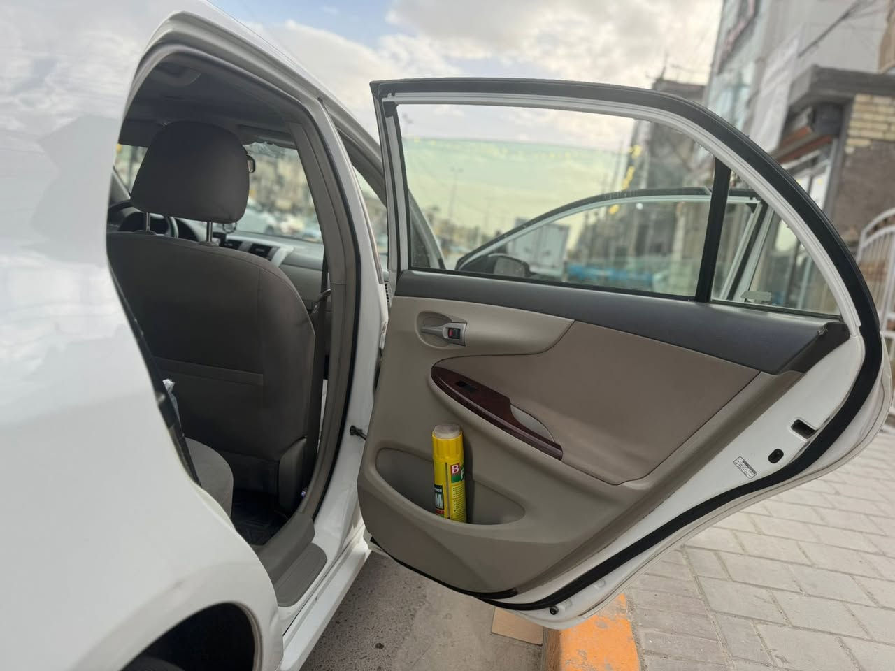 السلام عليكم كورلا 2009 خليجي محرك 1800
السعر جدا مناسب 108$
السيارة بلادية مابيها اي قطعه مضرره بيها صبغ بالجامرلغ السايق ع كد شبر بدون ضرر
السياره بيها تكشير صبغ بالقماره كما موضح بالصورة 
واني موظف ابد مافاتح حساس صار 12 سنه 
مكاني بغداد - الشعب 
تجي تفحصها وتاخذها لاتكلي هاي نقص وكذا لان اني دابيع جوه السوك


**إذا كنت صاحب هذا الإعلان وتريد حذفه لأي سبب، رجاءا أرسل رسالة إلى الدعم الفني**