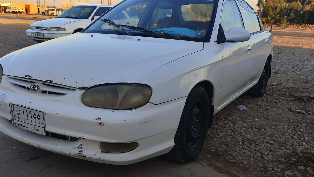 السلام عليكم
سيفيا موديل 2000
مصبوغه عام حداديه نص عمر 
مكينه وكير خير من الله 
السعر 35وبيه مجال  للبيع او مراوس 
***********
