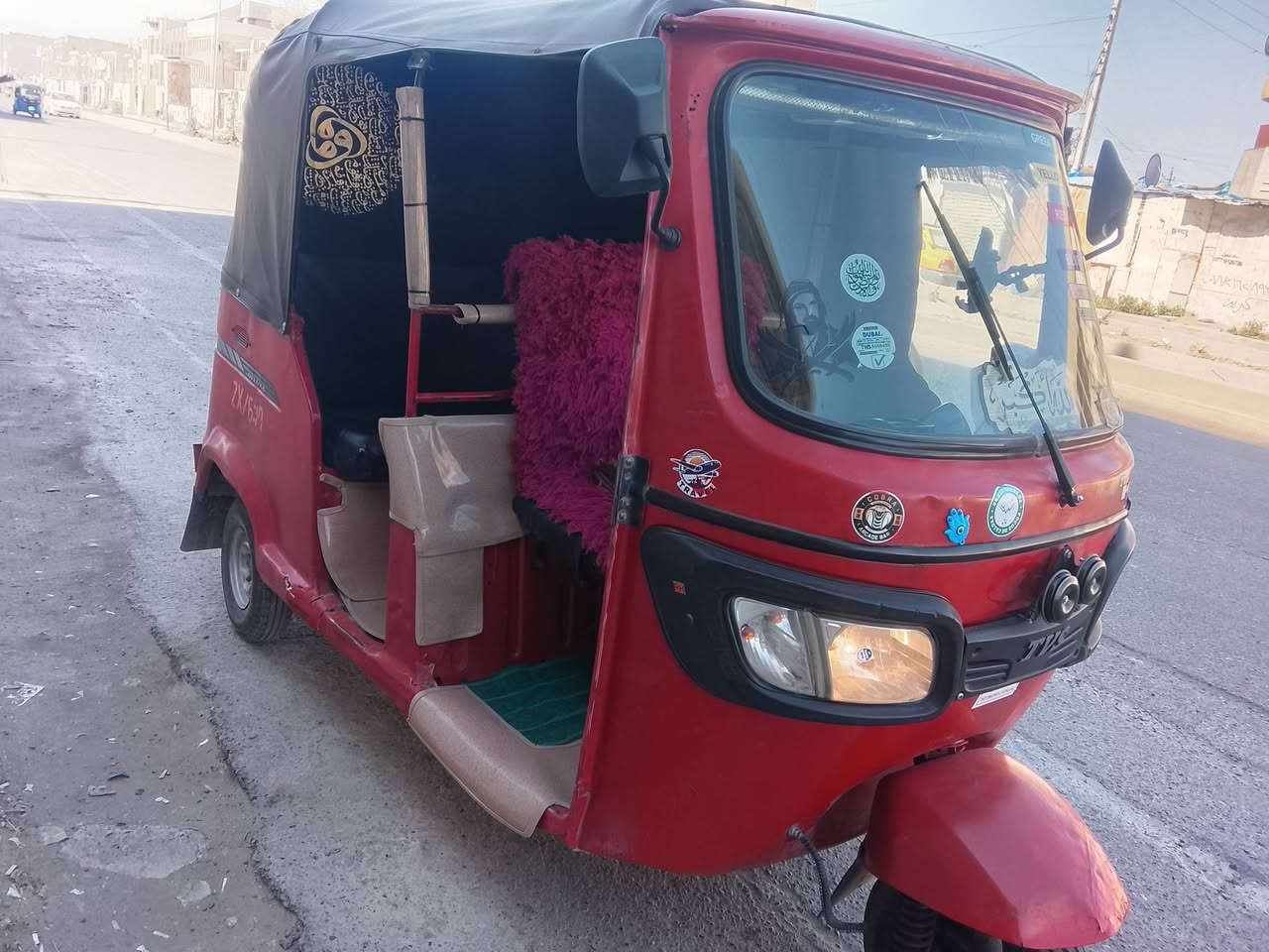 السلام عليكم تكتك تي في اس موديل/١٨/اوراق كامله اصليه السعر/٣٣٠٠/العنوان بغداد الشعب للاستفسار ***********
