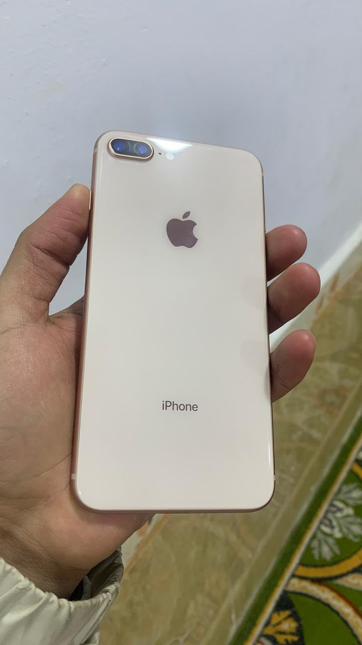 السلام عليكم 8 بلس نظيف كلش مستبدل فقط بطارية الجهاز واصلية كله شغال بصمة كلشي ومابي شخط رايدة ١٧٥ وبي مجال بسيط 

***********
