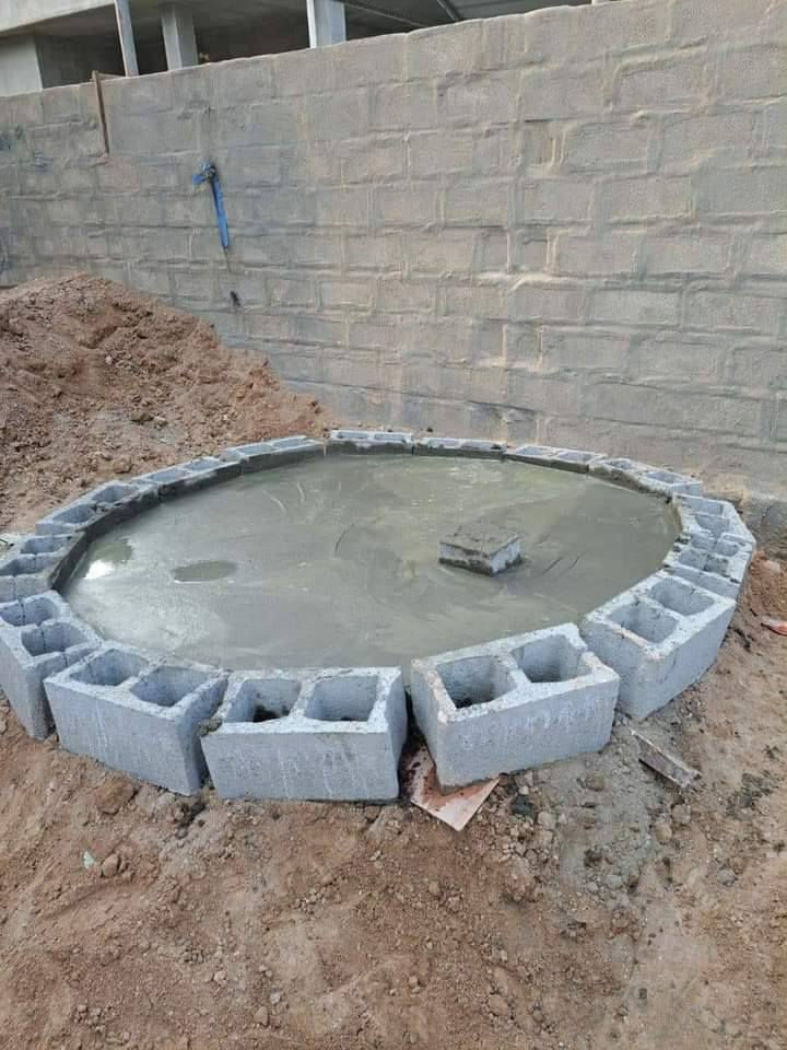 اسلام عليكم يوجد كادر حفر منهولات وبنا  وتصفير ابيوت      ***********للاتصال عل*********** ⚡ابو وعد
