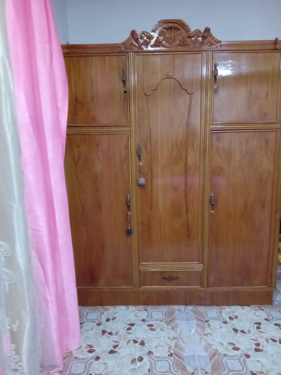 كناتير للبيع نضيفات شخط مابيهن نجاره تسكام


**إذا كنت صاحب هذا الإعلان وتريد حذفه لأي سبب، رجاءا أرسل رسالة إلى الدعم الفني**