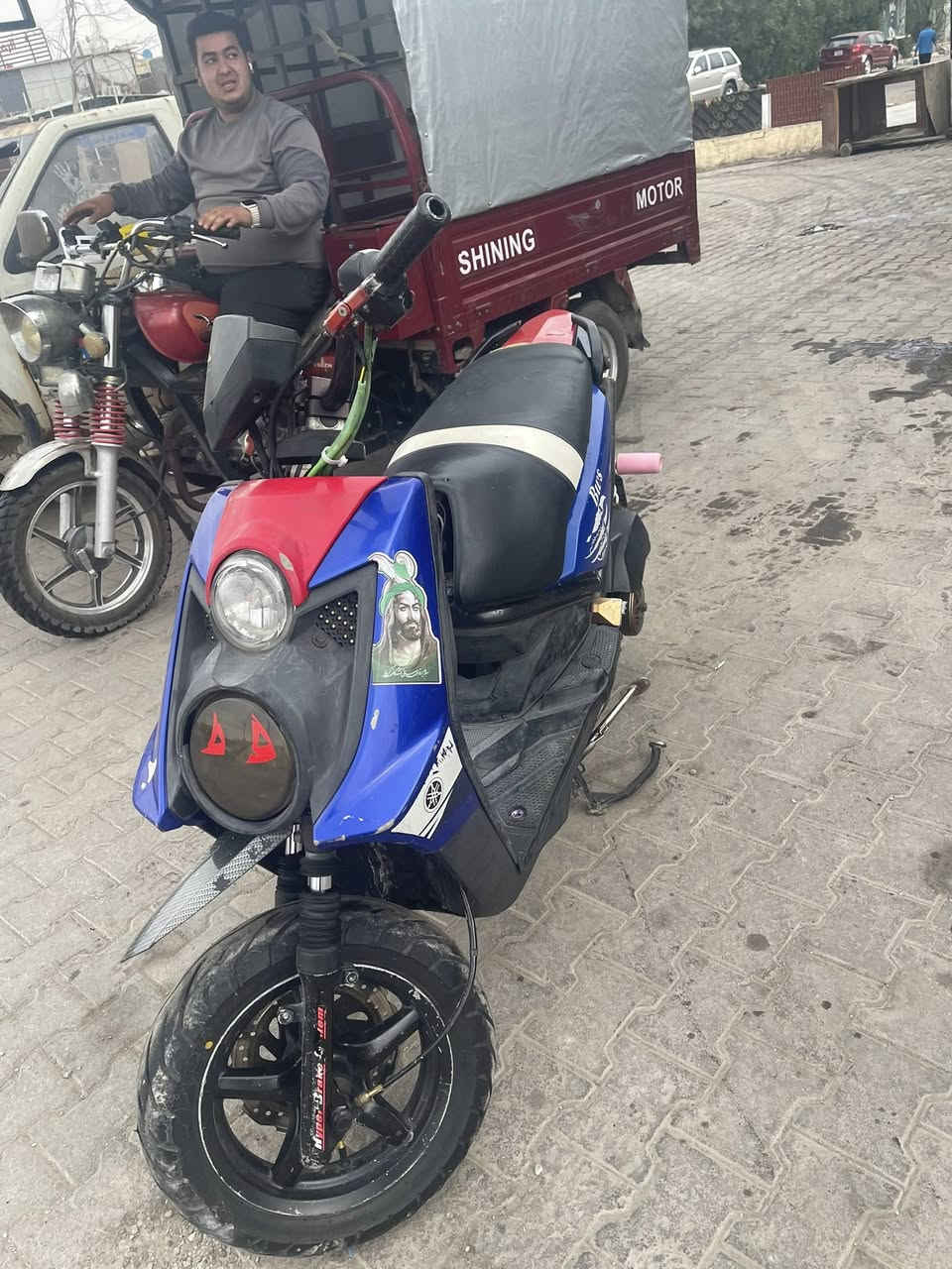 سكنس جبلي مزود
التزويد   ايدات بريك 
ستيرن  مزود 
قبق فلاوين 
قطره
كلجات WF 
كبلايت خلفي 
دمام 
جاملغ امامي 
ستان صفح 
كله التزويد بلادي 
ساعه معدل فول 
كهربائيات كلها شغاله 
ما بيها أي نقص 
***********
السعر 750وبيها مجال للطيبين 
العنوان بغداد مدينه الصدر قرب بنانزيخانه 68
