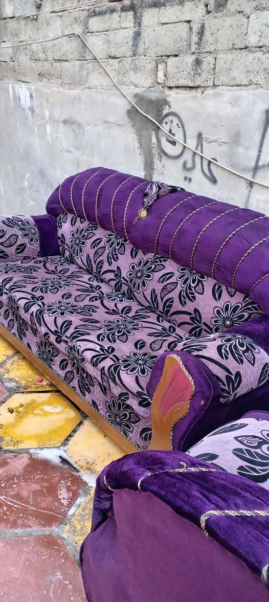 تخم تكمه تزكام مقعد 10الييع مستعجل ع بيعته بسبب ضيق سعر 150مكان بل كماليه ***********
