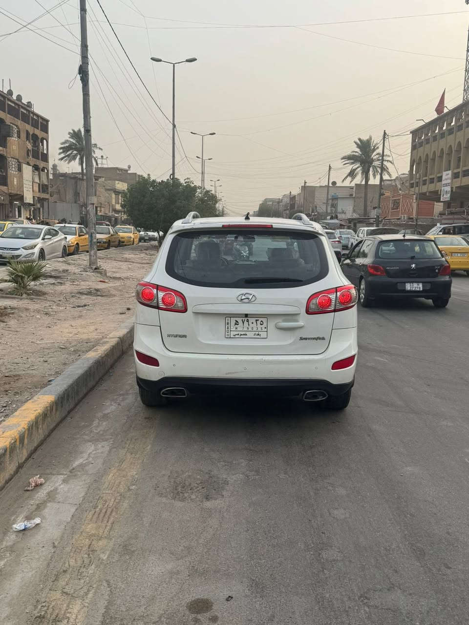 السلام عليكم ورحمة الله وبركاته
سنتافي 2011
خليجي 7 راكب
4 سيلندر
مكفولة من الضربة والصبغ
سيارة اي نقص مابيها 
ماشية 146
بغداد بأسمي
سعر 140$
***********
واتس آب
