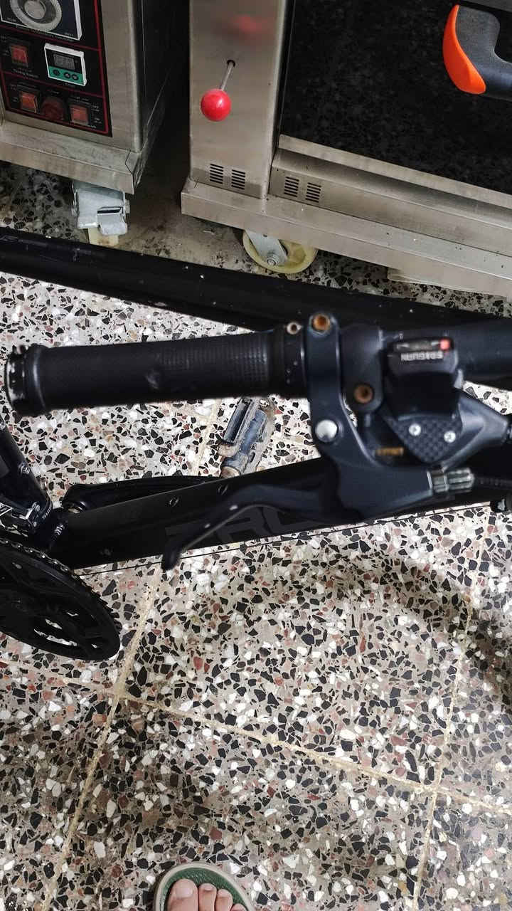 بايك c700
ماركت PROBE  الغنية عن التعريف 
ارتفاع الفريم 50 cm
 حجم الإطار 35*700
البدال الامامي Shimano 
العقرب الخلفي Shimano  tourney 
نضافه 90/100
سعر 215 وبي مجال بسيط 
مكان نجف يتوفر توصيل بعد تحويل جزء من المبلغ او المبلغ كامل


**إذا كنت صاحب هذا الإعلان وتريد حذفه لأي سبب، رجاءا أرسل رسالة إلى الدعم الفني**