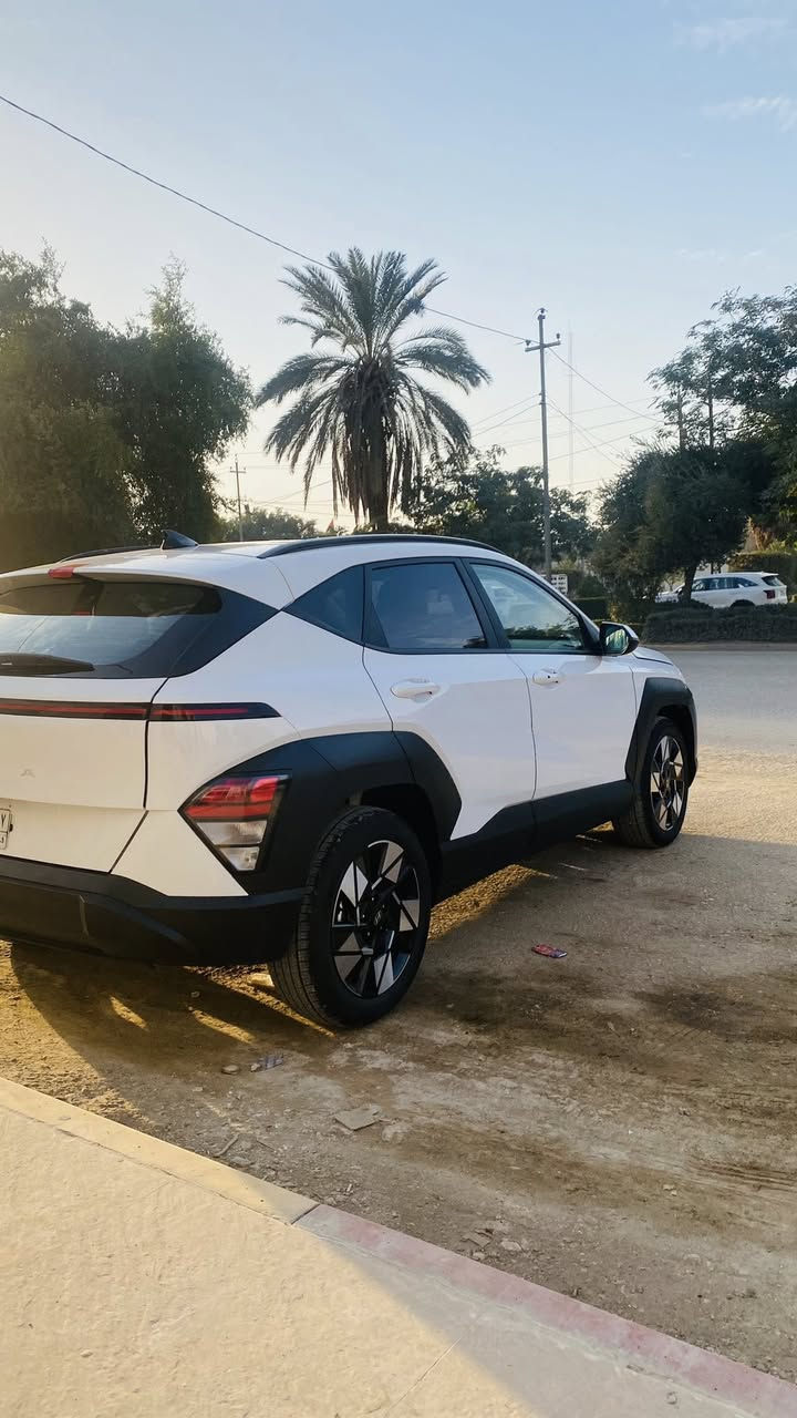 السلام عليكم كونا موديل 25
لبيل واحد بدون صبغ بدون تبديل
بيه كارت ع كد اصبع محرك 2000
داخل بيجي فول مواصفات عدا الفتحه
السيارة زيرو ماشه 3000 الاف 
صور الحادث موجده بالمنشور 
بدون رقم تترقم جميع المحافظات 
الرقم *********** مكان/بابل
السعر ب172 بيه مجال قليل
