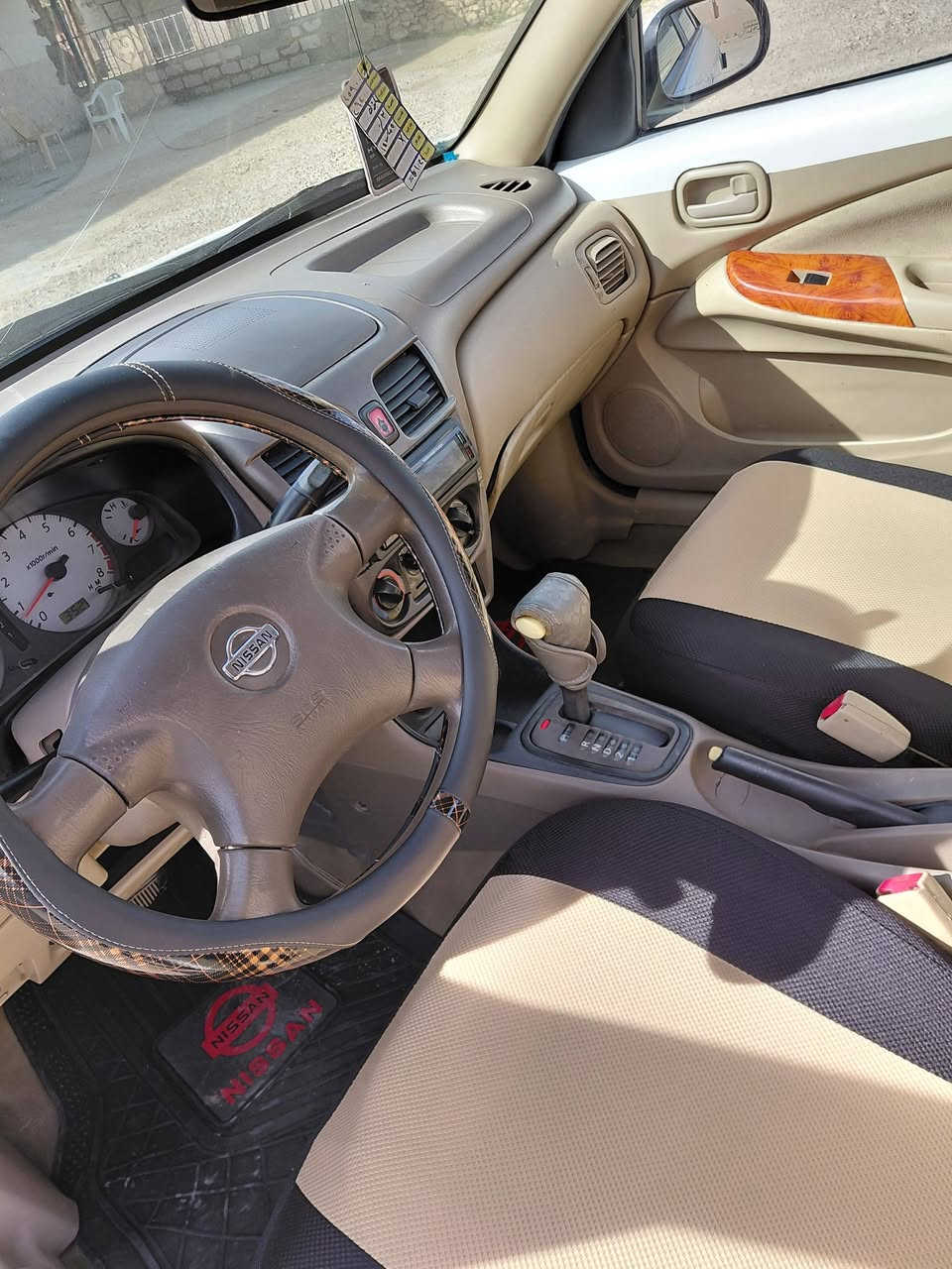 للبيع سني 2009
رقم اربيل جديد تحويل مباشر 
گير محرك جديد گير اوتو  
سياره بيها ضرر على چاملغ الامامي جهه السايق 
جاهزه من كلشي السعر 80 وبي مجال مكانها حديثة 
***********
