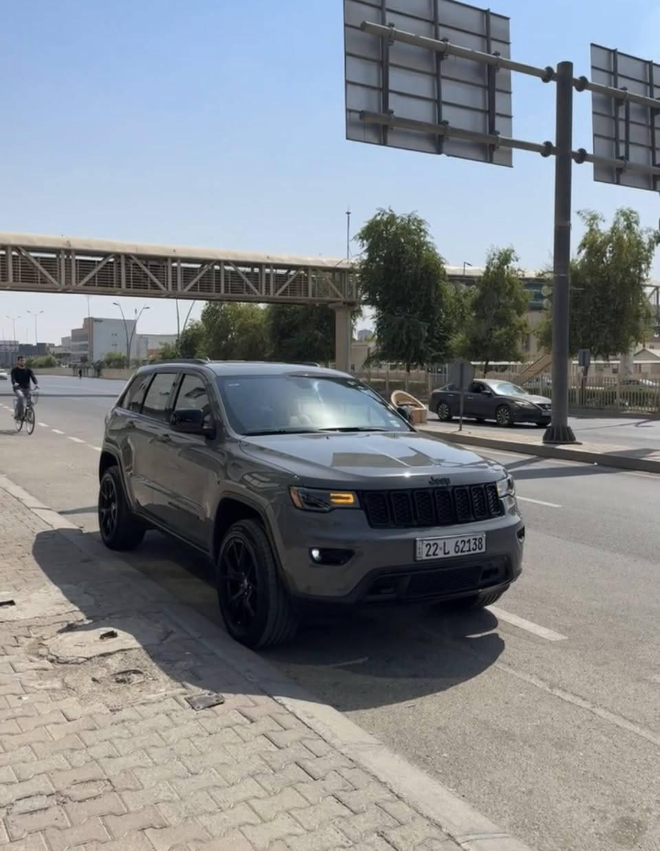 جيب گراند شيروكي ٢٠٢٠ بلاك توب 🔥فول ماشيه فقط ٤٧ ميل بجم و وراا كبس بدون ايرباك بس طكمه طاك صور صونار موجود لون سمنتي احلا لون لايت ليد بلادي سياره مسويله عالي اب كروم ويلات مبدله SRT size 20 كلش نضيفه داخل مبدله احمر سياره بااسمي المواصفات⬇️
مواصفات فولل ١/١
سلايت
نضام sport-eco
رادار امامي و مراية و خلفي
كشنات امامي تدفئة و خزن ميموري
حساسات امامي و خلفي
صندوق شفط
شاشة كاميرة خلفي
تشغيل عن بعد
 4*4 دبل اكسل
لايتات امامي ليد
مكاني اربيل 📍
سعره ٢٧٥ ورقه بيها مجال بسيط 
***********📞
