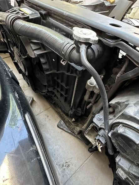 غراض تفصيخ كادينزا ازيرا 
فقط المعروض متوفر 
مكاني بغداد الغزالية
يوجد توصيل
*********** واتساب 
خاص
