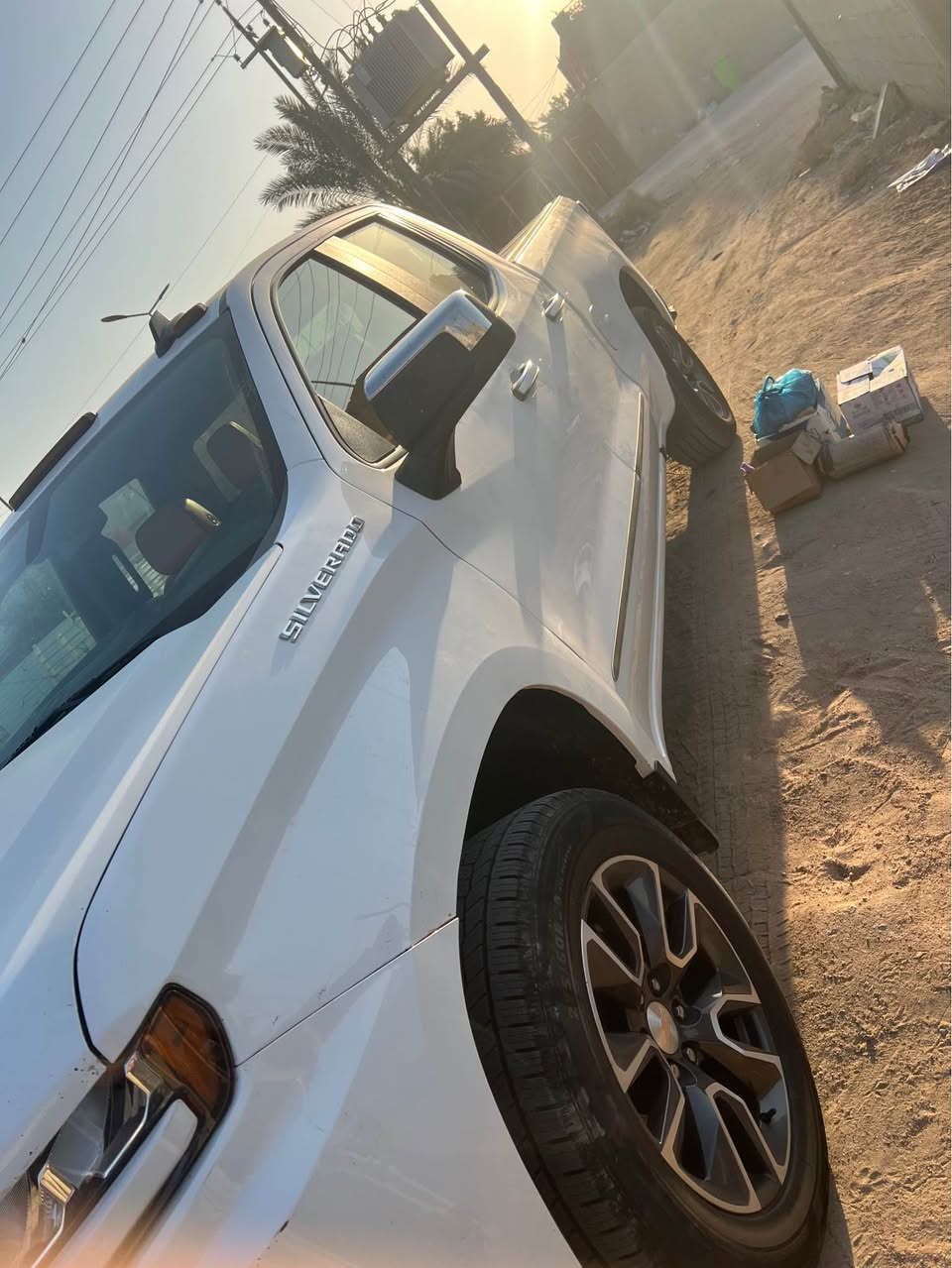 شفر ليت سلفرادو مديل 2020 
رقم بصره باسمي رقم جديد تحويل ثاني يوم 
حادثه جاملغ وبنيد السياره جاهزه من كلشي عنواني البصره التنومه السعر 200$ وبيها مجال قليل وهذا رقمي *********** البصرة, العراق
