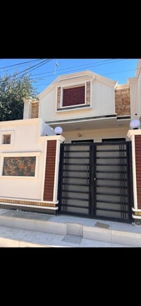 منطقة مغربه • ١٠٠م • جاهز للسكن