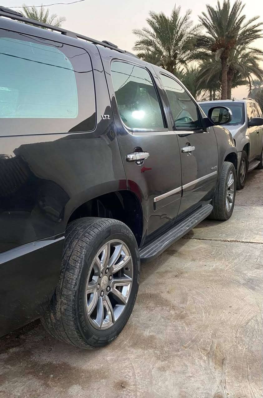 ﷽
‎‏‎تاهو موديل 2011 السياره . 
‎سياره بدون قطره صبغ

‎سيارة خليجية شركه المنصور GM
‎ماشيه 🚅  : / ٢٤٠
🌹🌹🌹🌹🌹🌹🌹🌹🌹🌹
‎‏‎الموصفات فوول ١/١ 
‎‏LTZ
‎‏‎سلايت
‎‏‎كشن تدفئه تبريد 
‎‏‎تشغيل بعد 
‎‏‎كشنات جلد
‎‏‎مري قلابه
‎‏‎مري شفط 
‎‏‎ويل 20 نيكل
‎‏‎يدات نيكل 
‎‏‎حساس خلفي 
‎‏‎مكينه 8 سلندر  ٥٣٠٠ 
‎‏‎داخل بيجي
‎‏‎جنطه الخلفيه كهرباء
‎‏‎كشنات كهرباء
السعر ٢٤٧ وبيها مجال
حگ الجيه و العزوبيه وكل الهلا 
رقم تلفون ***********
***********
